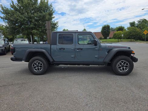 Used 2026 Jeep Gladiator Rubicon AWD/4WD image 8