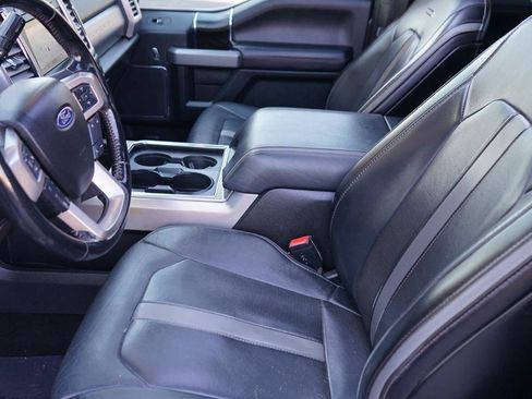 Used 2018 Ford F250 Platinum w/ Platinum Ultimate Package AWD/4WD image 25