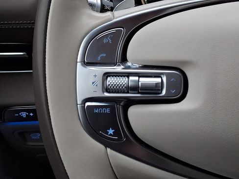 Used 2024 Genesis GV80 3.5T w/ Prestige Package image 22