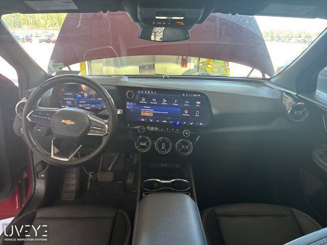 Used 2024 Chevrolet Blazer EV LT AWD/4WD image 10