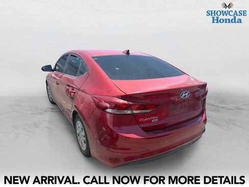 Used 2017 Hyundai Elantra SE FWD image 4