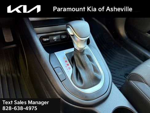 Used 2024 Kia Forte LXS w/ LXS Technology Package image 27