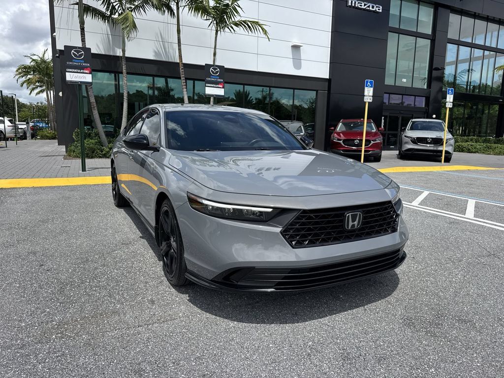 Used 2024 Honda Accord Sport image 7