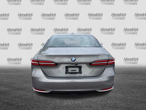 Used 2025 BMW 530i RWD image 9