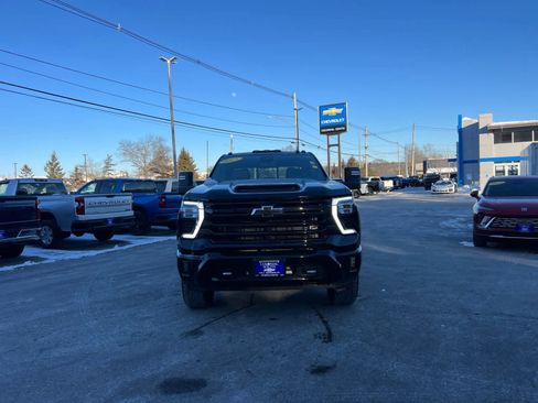 Certified 2025 Chevrolet Silverado 2500 High Country w/ Midnight Edition image 9