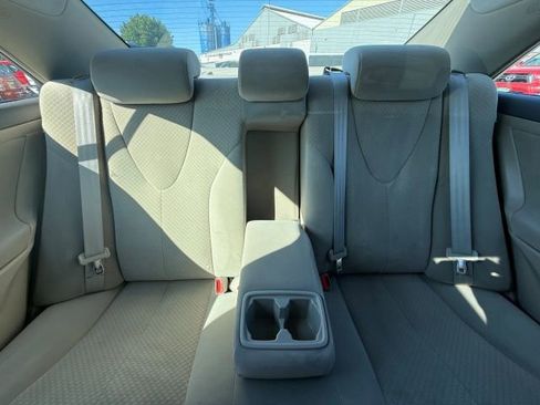 Used 2009 Toyota Camry LE FWD image 42