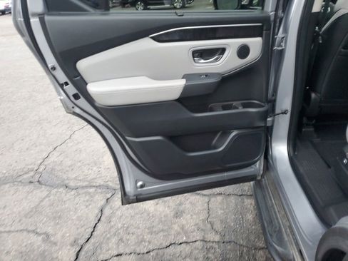 Certified 2023 Honda Pilot Elite image 26