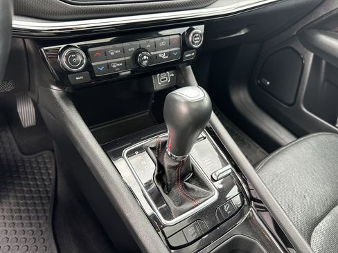 Used 2022 Jeep Compass Trailhawk w/ Trailhawk Elite Group image 24