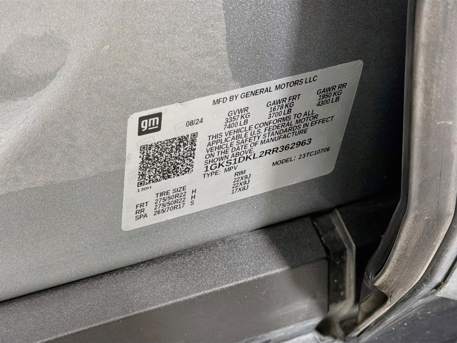 Used 2024 GMC Yukon Denali RWD image 37