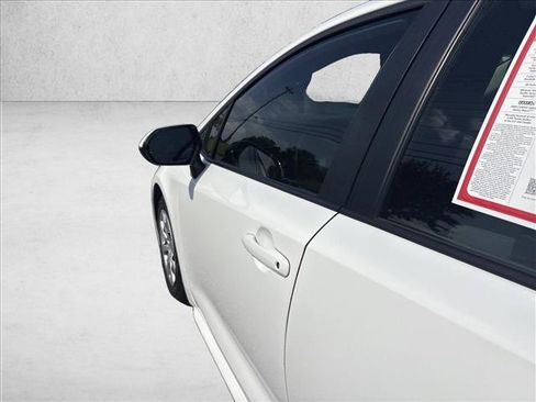 Certified 2025 Toyota Corolla LE FWD image 30