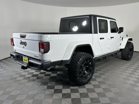 Used 2021 Jeep Gladiator Sport image 19