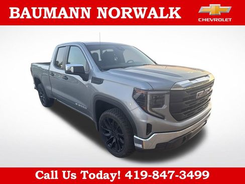 Used 2023 GMC Sierra 1500 Pro w/ Pro Value Package AWD/4WD image 3