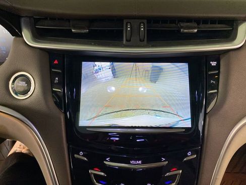 Used 2014 Cadillac XTS Premium w/ Driver Assist Package FWD image 41