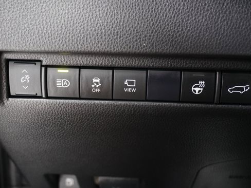 Used 2021 Toyota Venza Limited w/ Advanced Technology Package image 30