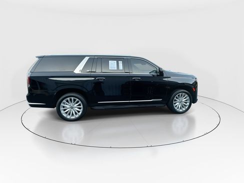 Used 2023 Cadillac Escalade ESV Luxury RWD image 9