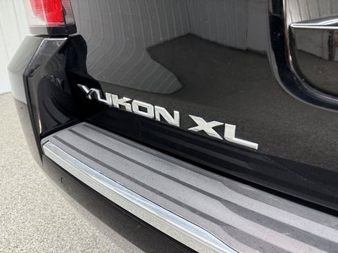 Used 2019 GMC Yukon XL Denali w/ Denali Ultimate Package AWD/4WD image 8