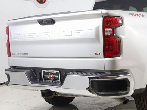 Used 2022 Chevrolet Silverado 1500 LT image 40