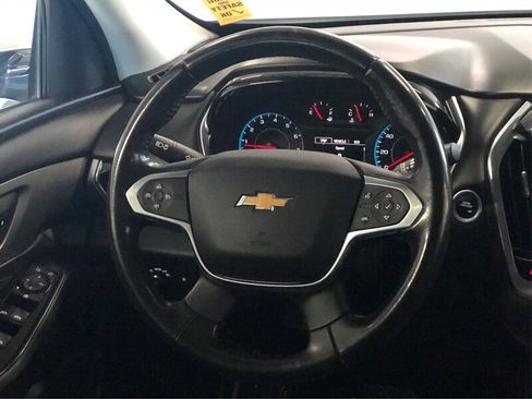 Used 2018 Chevrolet Traverse LT FWD image 15