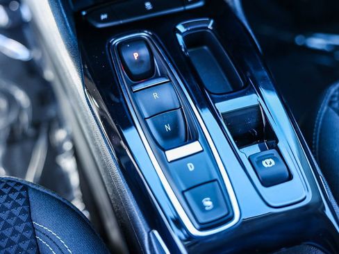 Used 2023 Chevrolet Bolt EUV LT w/ Driver Confidence Package image 32