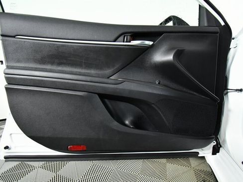 Used 2023 Toyota Camry SE image 21