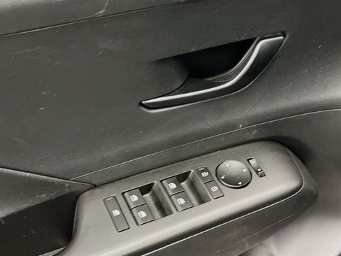 Used 2024 Hyundai Kona SEL image 15