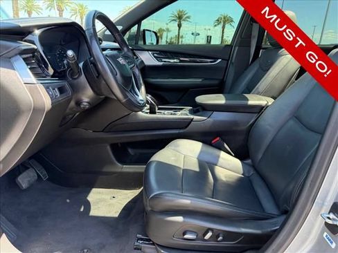 Certified 2024 Cadillac XT6 Premium Luxury w/ LPO, Floor Liner Package AWD/4WD image 6