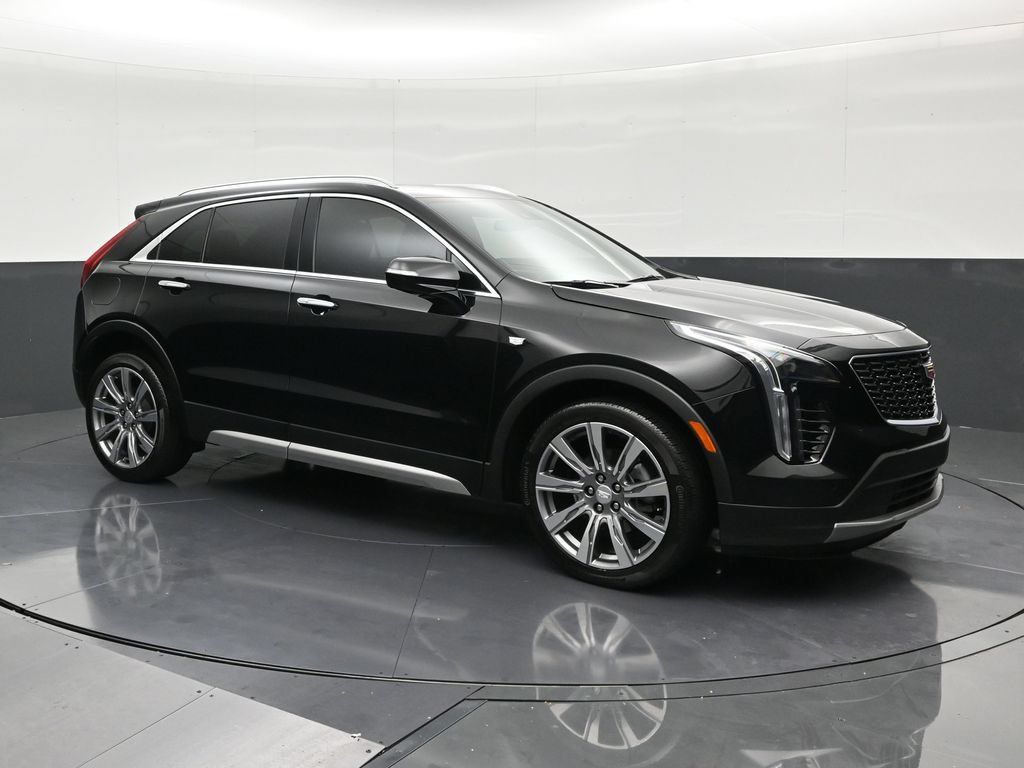 Used 2023 Cadillac XT4 Premium Luxury FWD image 7