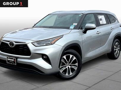 Used 2024 Toyota Highlander XLE