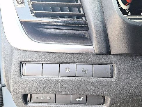 Used 2021 Nissan Rogue Platinum FWD image 30