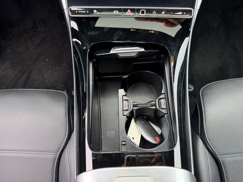 Used 2024 Mercedes-Benz C 300 4MATIC Sedan w/ Exclusive Trim Package image 20