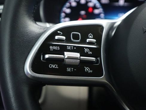 Certified 2022 Mercedes-Benz GLC 300 image 11