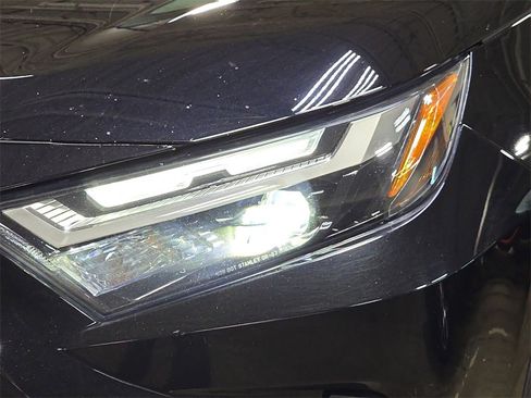 Used 2024 Toyota RAV4 XLE image 28