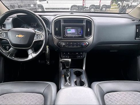 Used 2016 Chevrolet Colorado Z71 AWD/4WD image 11