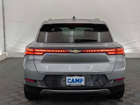 New 2026 Chevrolet Equinox EV LT image 5