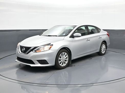 Used 2017 Nissan Sentra S w/ S Style Package FWD image 3