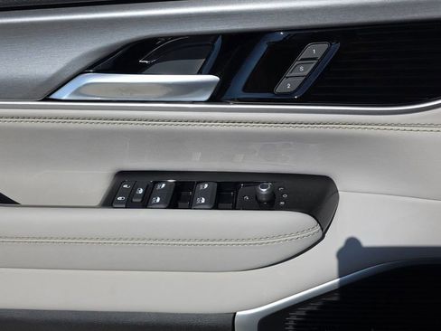 New 2026 Jeep Grand Wagoneer 4WD image 26