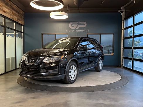 Used 2019 Nissan Rogue S FWD image 7