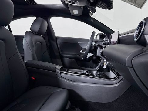 New 2026 Mercedes-Benz CLA 250 4MATIC image 6