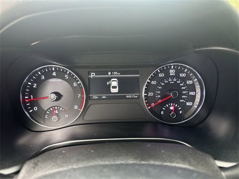 Used 2023 Kia Forte LXS image 10