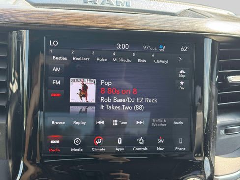 Used 2019 RAM 1500 Laramie AWD/4WD image 24