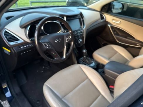 Used 2017 Hyundai Santa Fe Limited FWD image 14