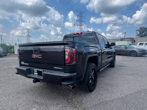 Used 2016 GMC Sierra 1500 Denali w/ Enhanced Driver Alert Package AWD/4WD image 8