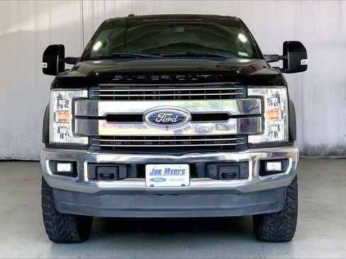 Used 2018 Ford F250 Lariat w/ Lariat Value Package AWD/4WD image 3