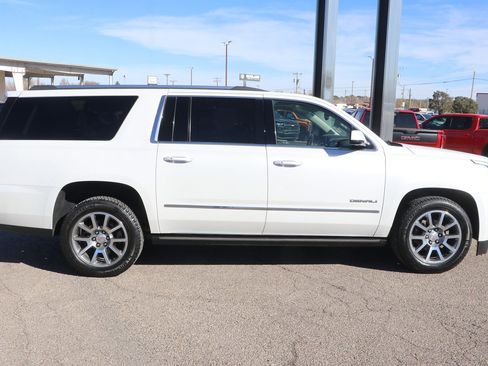 Used 2017 GMC Yukon XL Denali w/ Open Road Package image 8
