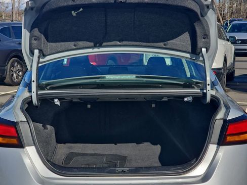 Used 2024 Nissan Altima 2.5 SV image 14