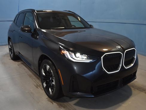 New 2026 BMW X3 xDrive30 w/ Premium Package image 1