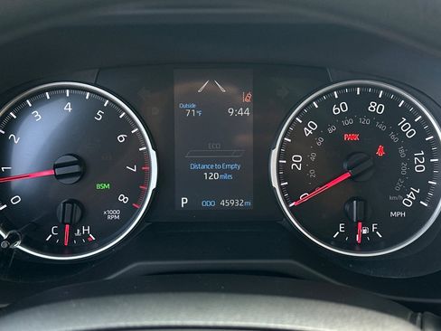 Used 2022 Toyota RAV4 XLE w/ Convenience Package image 33