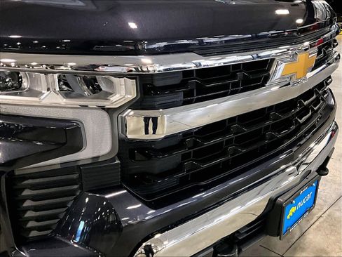 Used 2024 Chevrolet Silverado 1500 LT image 33