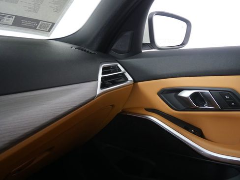 Used 2025 BMW 330i Sedan RWD image 26