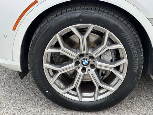 Certified 2024 BMW X7 xDrive40i w/ Executive Package image 14